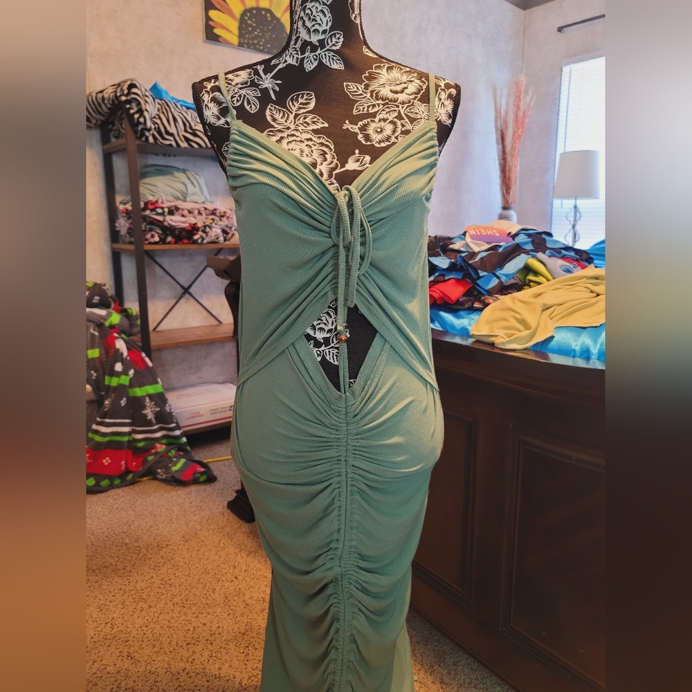 Long stretch green dress